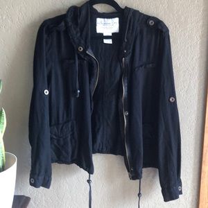 Light linen type hooded jacket